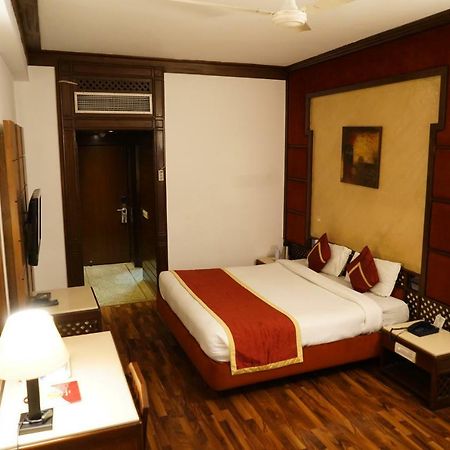 Hotel Park Inn Chandigarh Exterior photo