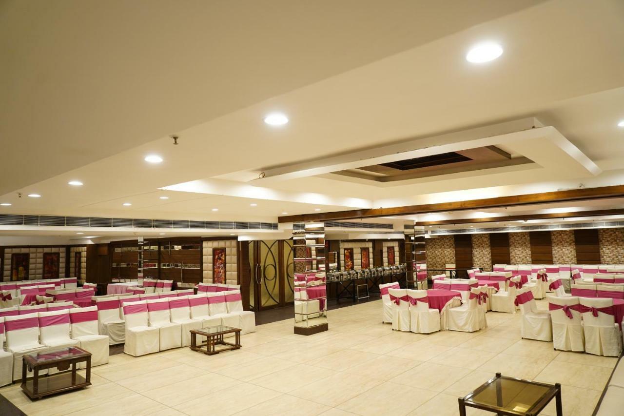 Hotel Park Inn Chandigarh Exterior photo