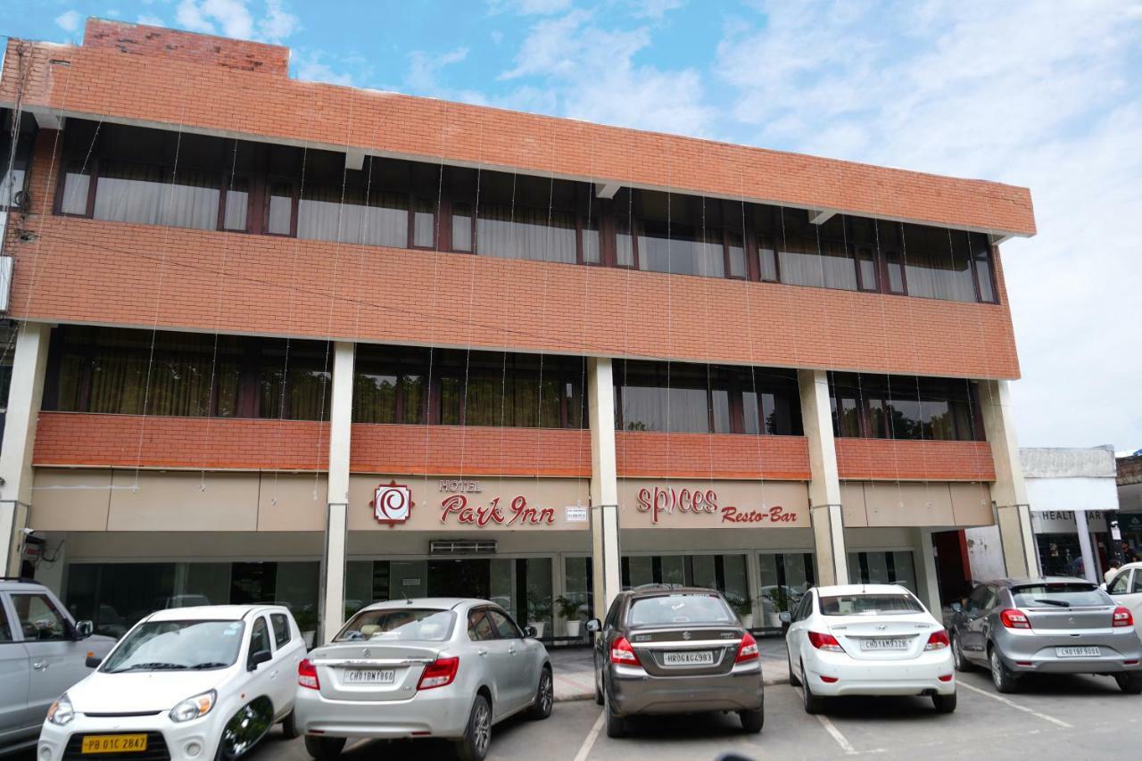 Hotel Park Inn Chandigarh Exterior photo